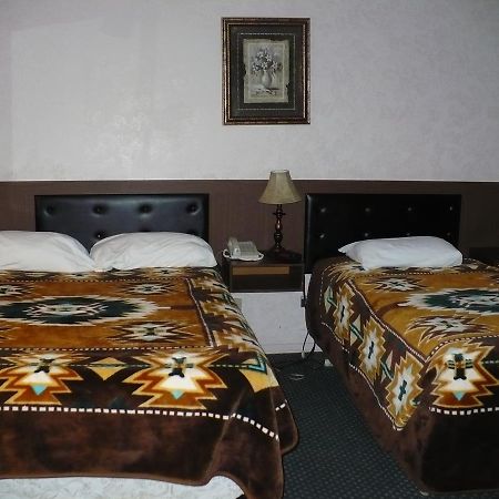 Sheridan Lawrence M Hotel Fort Vermilion Eksteriør bilde